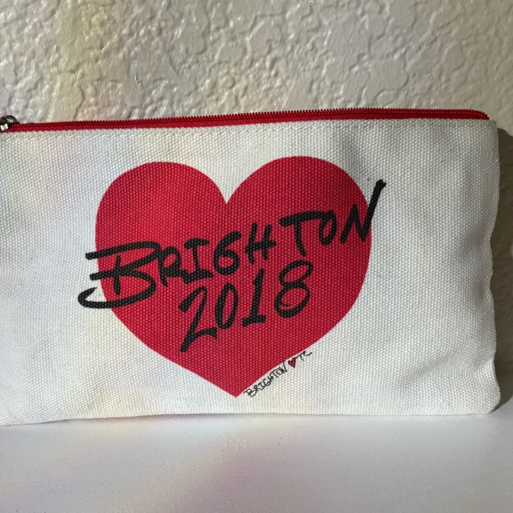Brighton Cosmetic Bag With Bundle - Picture 9 of 14